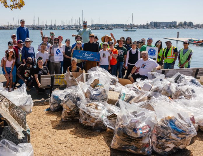 Litter cleanups are among the types of projects funded by grants from the Alameda Countywide Clean Water Program. Photo credit: Benedicte Lassalle