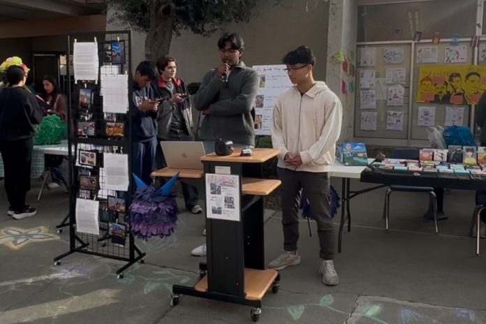 Spanish Honors Society educates—and cooks!—at school spring expo